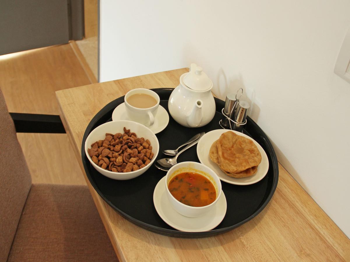 Oyo 1358 Hotel Crossroad 러크나우 외부 사진