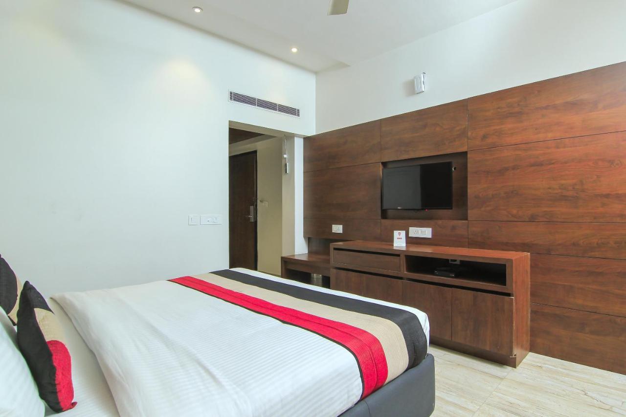 Oyo 1358 Hotel Crossroad 러크나우 외부 사진
