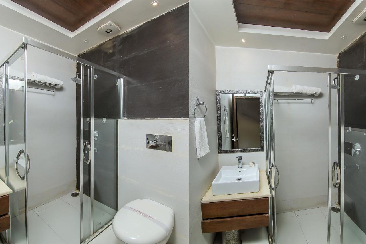 Oyo 1358 Hotel Crossroad 러크나우 외부 사진